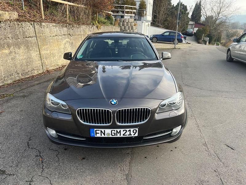 Usata BMW 520 184 CV (135 kW) 2013 Marrone Berlina