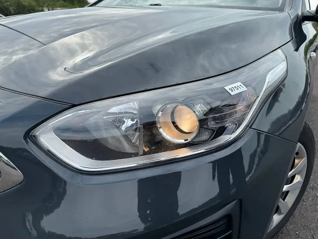 Gebraucht Kia Ceed 140 PS (102 kW) 2019 Grau Kleinwagen