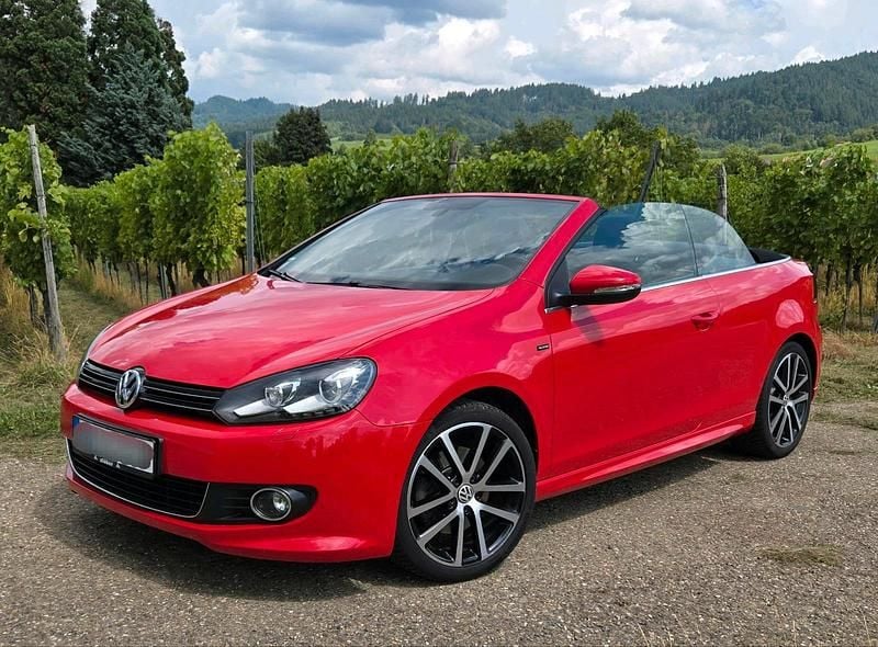 Rot Gebraucht 2016 VW Golf Cabriolet Allstar Cabrio | 15.800 € (Teuer) - Bild 1/4