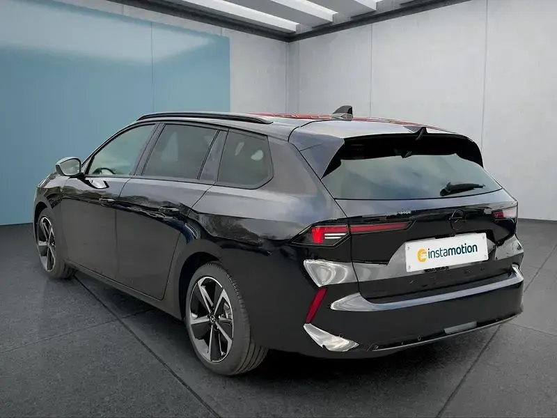 Neu Opel Astra 131 PS (96 kW) 2025 Schwarz Kleinwagen