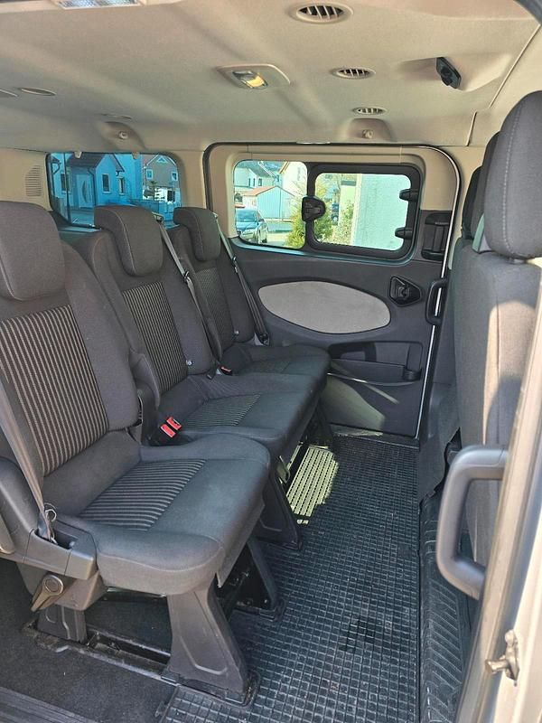 Gebraucht Ford Transit 2014 Silber Van / Kleinbus