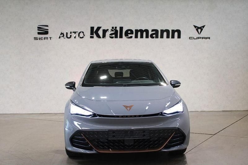 Second-hand Cupra Born 150 kW (204 CP) 2024 Gri Hatchback