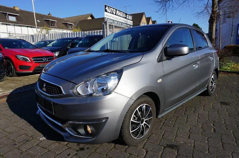 Grau Gebraucht 2018 Mitsubishi Space Star Edition Limousine | 9.990 € (Etwas zu teuer) - Bild 1/4