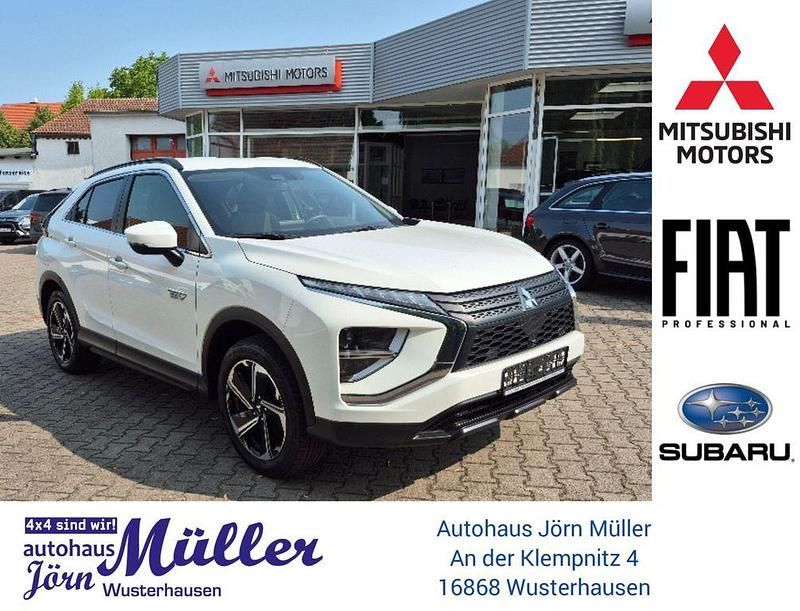Weiß Gebraucht 2022 Mitsubishi Eclipse Cross Basis SUV | 20.870 € (Superpreis) - Bild 1/4
