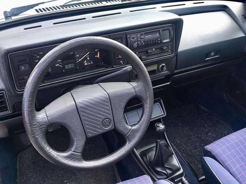 Gebraucht VW Golf Cabriolet 72 PS (52 kW) 1987 Silber Cabrio