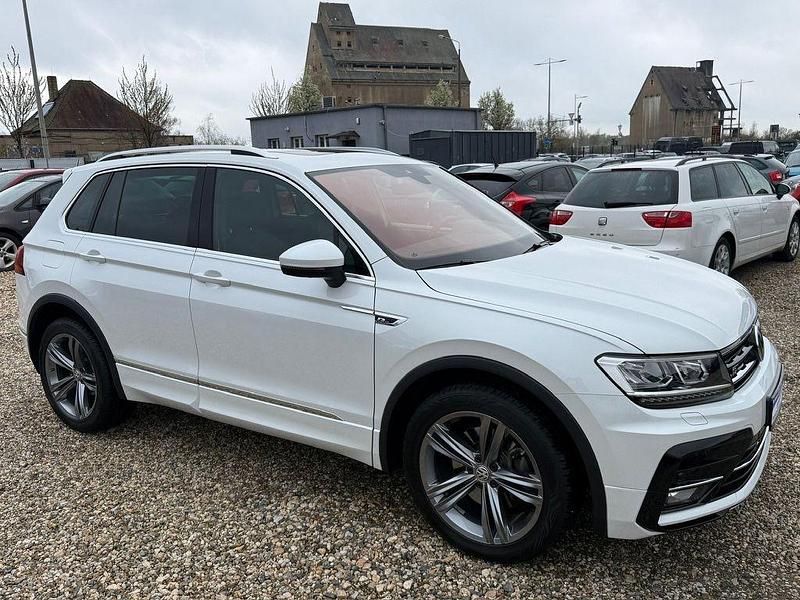 Gebraucht VW Tiguan R-line 220 PS (161 kW) 2018 Oryxweiss (metallic) SUV