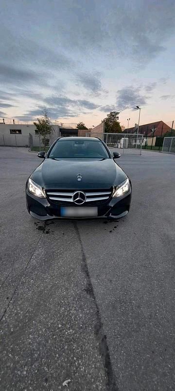Gebraucht Mercedes C200 136 PS (100 kW) 2015 Schwarz Kombi