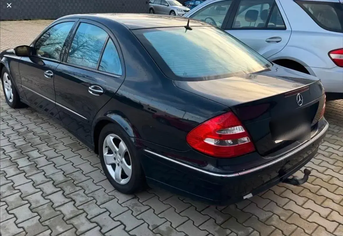 Gebraucht Mercedes E320 Avantgarde 204 PS (150 kW) 2004 Blau Limousine