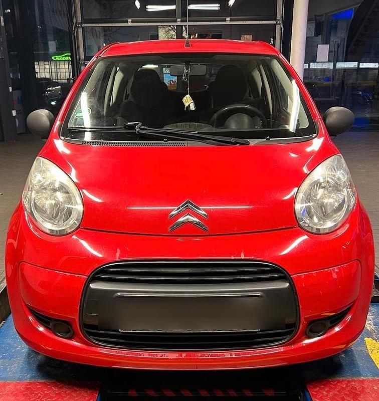 Gebraucht Citroën C1 68 PS (50 kW) 2010 Rot Kleinwagen