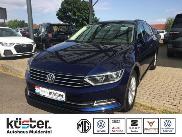 Blau Gebraucht 2018 VW Passat Comfortline Kombi | 13.980 € (Fairer Preis) - Bild 1/4