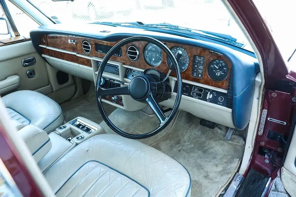 Gebraucht Rolls Royce Silver Spirit 203 PS (149 kW) 1984 Rot Limousine