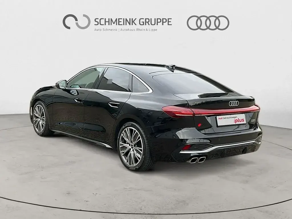 Second-hand Audi A5 S-Line 204 CP (150 kW) 2024 Negru Coupe