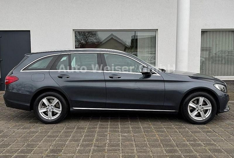 Gebraucht Mercedes C180 Avantgarde 156 PS (114 kW) 2015 Grau Limousine