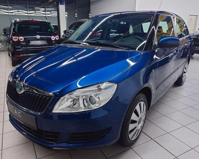 Gebraucht Skoda Fabia Ambiente 105 PS (77 kW) 2011 Blau Kombi