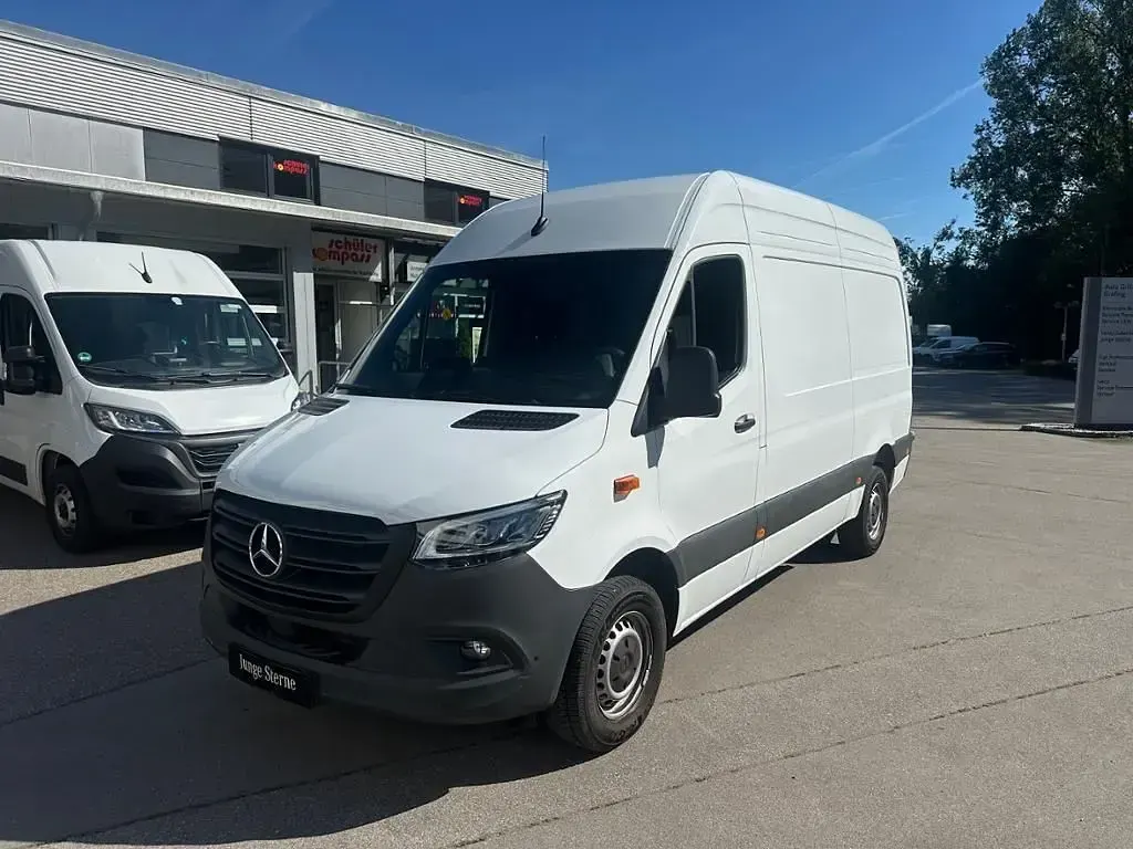 Gebraucht Mercedes Sprinter 170 PS (125 kW) 2024 Arktikweiss Van