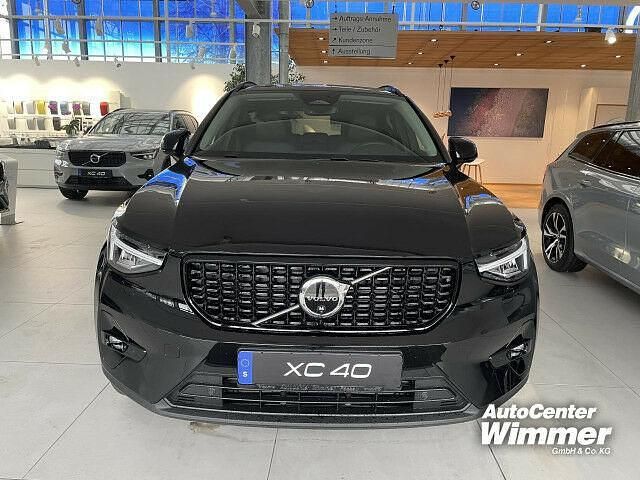 Gebraucht Volvo XC40 Ultimate 197 PS (144 kW) 2023 Farbe: schwarz SUV