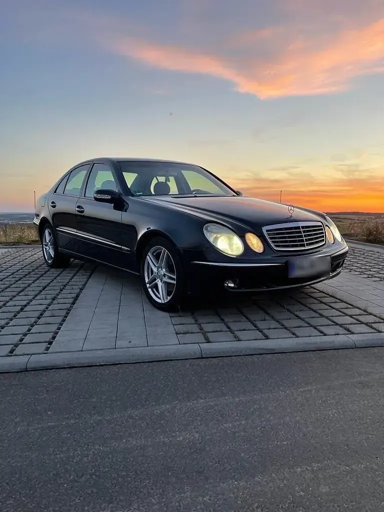 Gebraucht Mercedes E280 Elegance 190 PS (139 kW) 2004 Blau Limousine