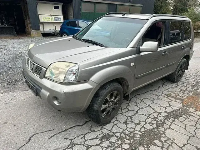 Gebraucht Nissan X-Trail Comfort 136 PS (100 kW) 2005 Grau SUV