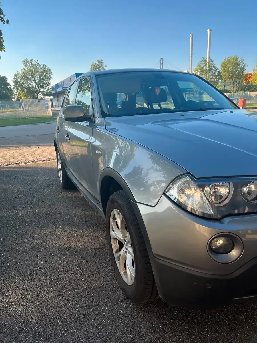 Gebraucht BMW X3 143 PS (105 kW) 2009 Grau SUV