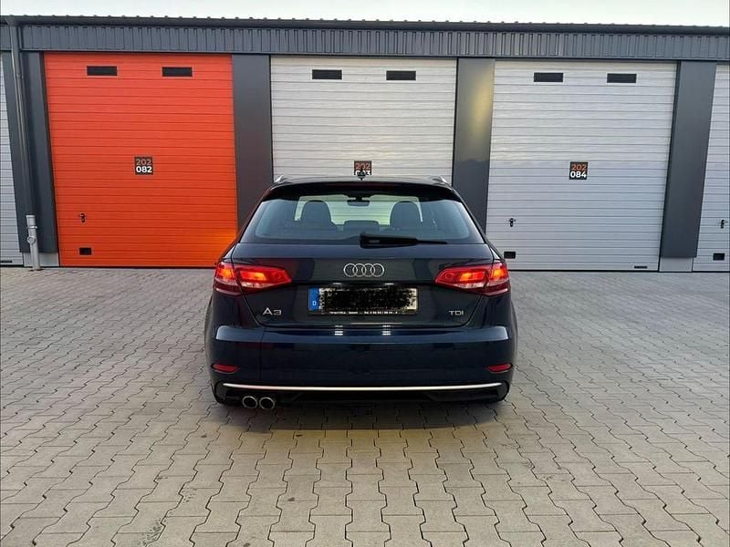 Gebraucht Audi A3 S-Line 150 PS (110 kW) 2017 Blau Limousine