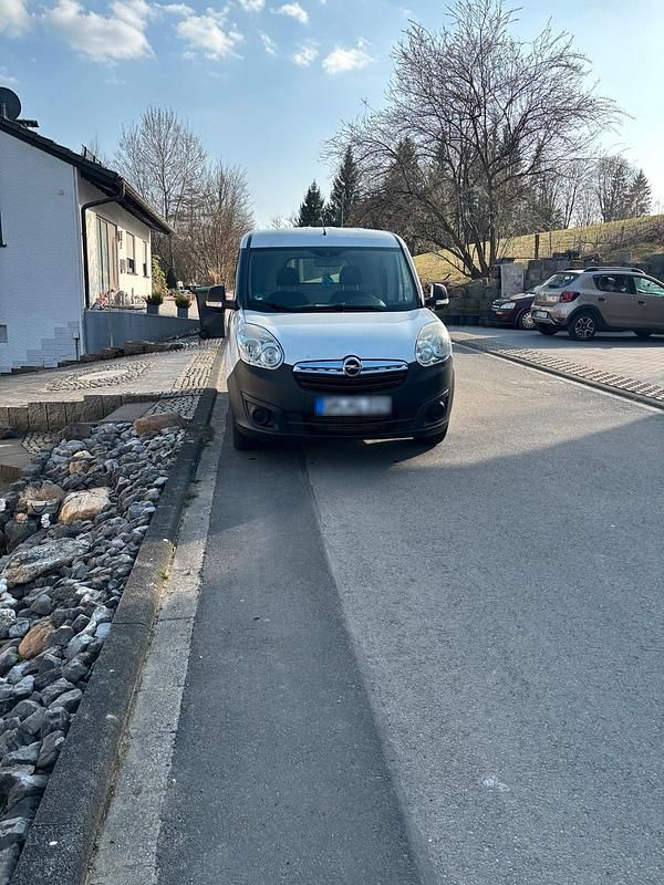 Gebraucht Opel Combo 90 PS (66 kW) 2015 Weiß Van / Kleinbus