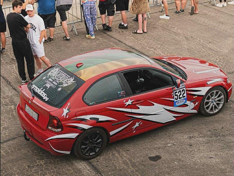 Rot Gebraucht 2003 BMW 325 M Sport Coupé | 4.000 € (Guter Preis) - Bild 1/4