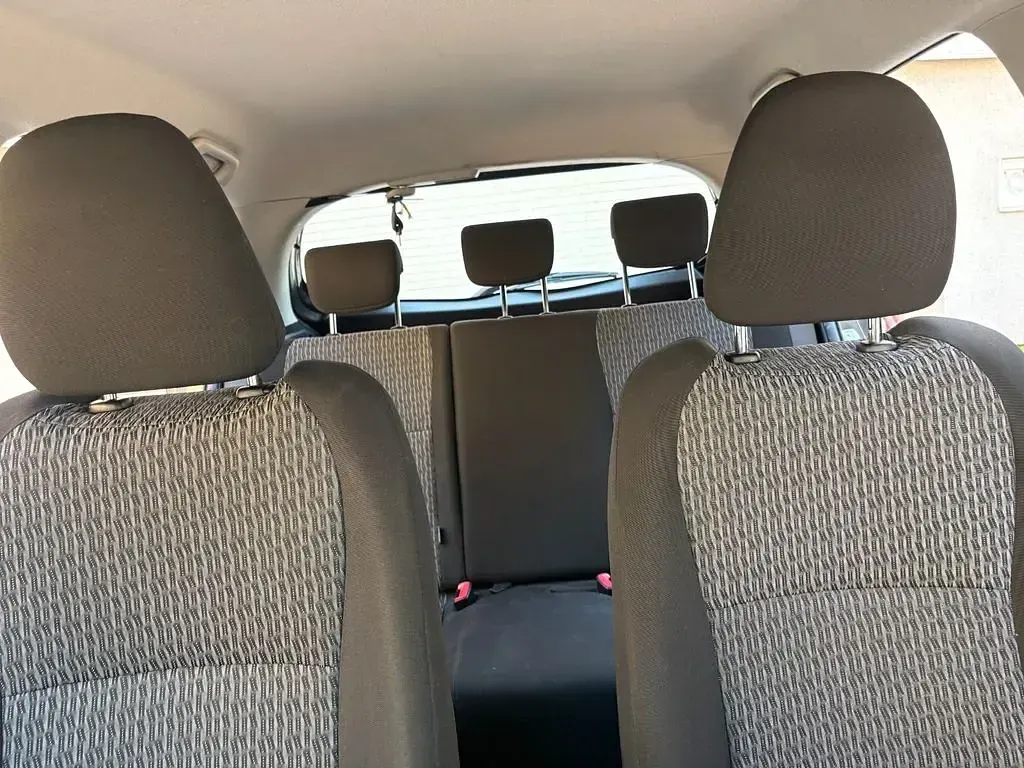 Gebraucht Toyota Yaris Life 99 PS (72 kW) 2014 Grau Kleinwagen