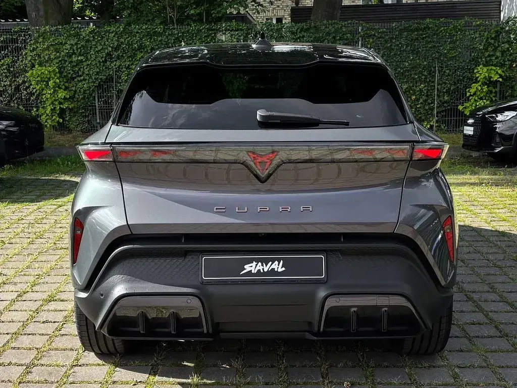 Gebraucht Cupra Raval Endurance 155 kW (211 PS) 2026 Violett Limousine