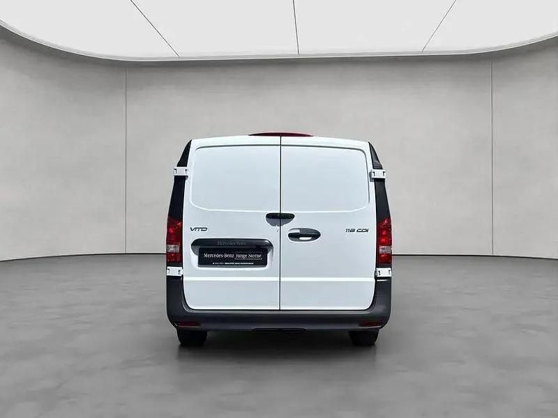 Gebraucht Mercedes Vito 163 PS (119 kW) 2025 Weiß Van