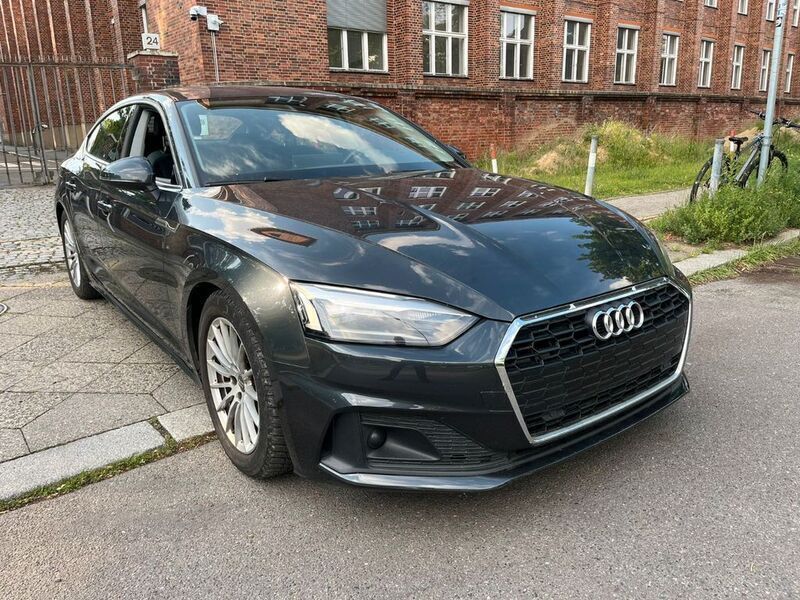 Grau Gebraucht 2020 Audi A5 Sportback Limousine | 20.990 € (Guter Preis) - Bild 1/4
