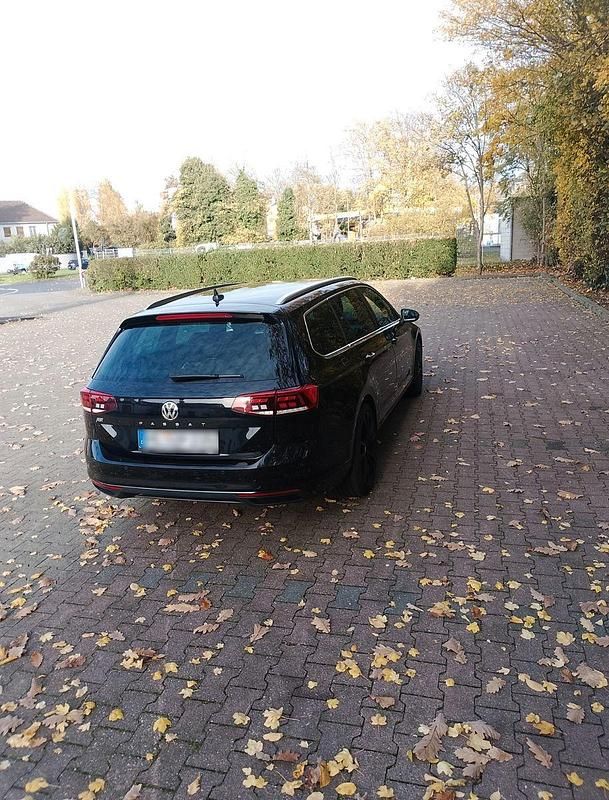 Gebraucht VW Passat Highline 190 PS (139 kW) 2020 Schwarz Kombi