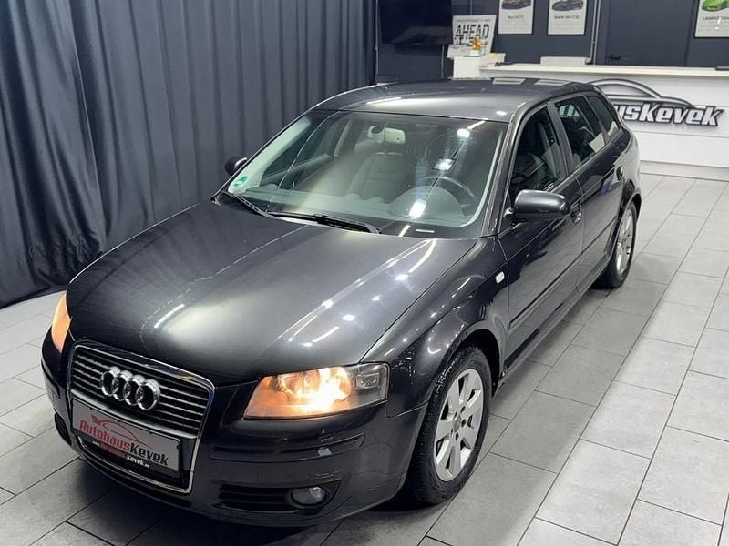Gebraucht Audi A3 Ambiente 102 PS (75 kW) 2008 Grau Limousine