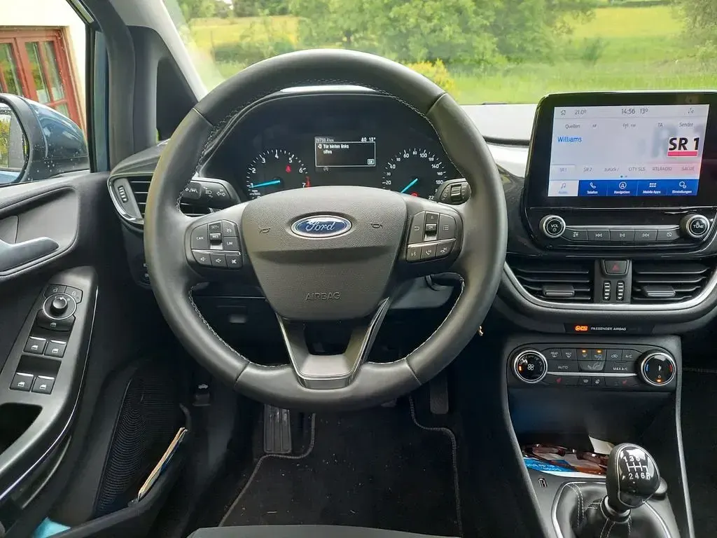 Używany Ford Fiesta Active 101 KM (74 kW) 2021 Niebieski Hatchback