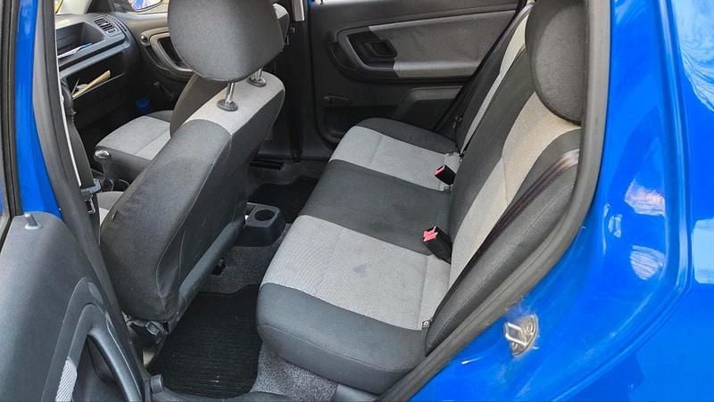 Gebraucht Skoda Fabia 70 PS (51 kW) 2009 Blau Limousine