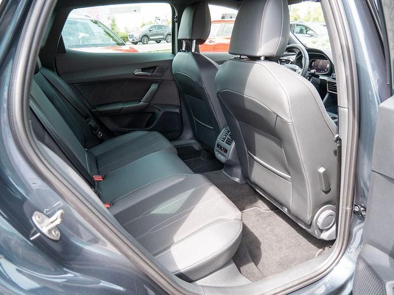 Gebraucht Cupra Formentor Basis 150 PS (110 kW) 2024 Grau SUV