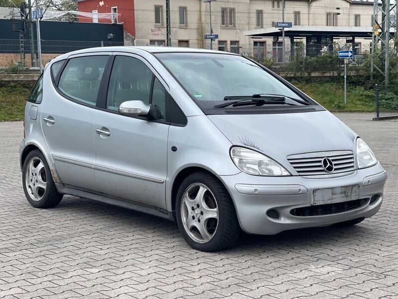 Gebraucht Mercedes A190 125 PS (91 kW) 2003 Silber Van / Kleinbus