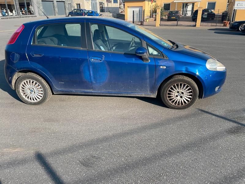 Gebraucht Fiat Punto 77 PS (56 kW) 2006 Blau Kleinwagen