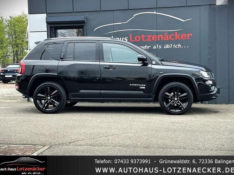Schwarz Gebraucht 2016 Jeep Compass Limited SUV | 18.490 € - Bild 1/4