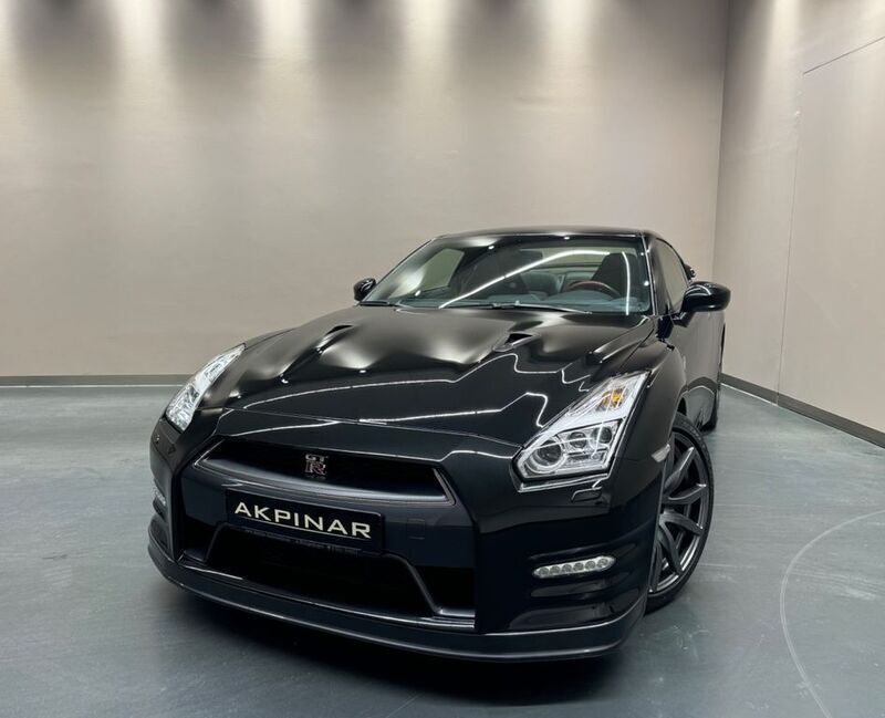 Schwarz Gebraucht 2015 Nissan GT-R Black Edition Coupé | 95.800 € (Fairer Preis) - Bild 1/4