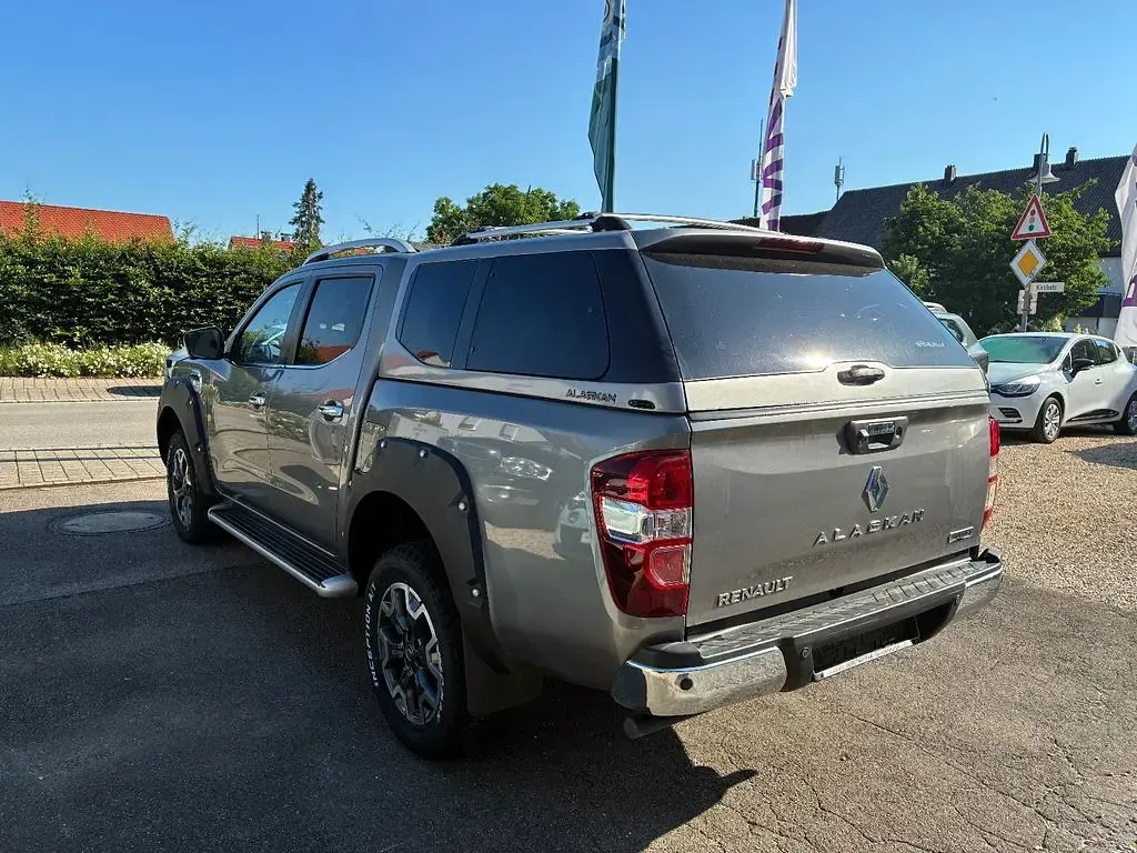 Gebraucht Renault Alaskan Intens 190 PS (139 kW) 2021 Grau Pickup