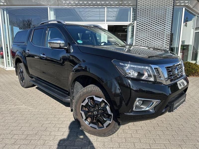 Gebraucht Nissan Navara 360º 360 PS (264 kW) 2021 Schwarz Pickup