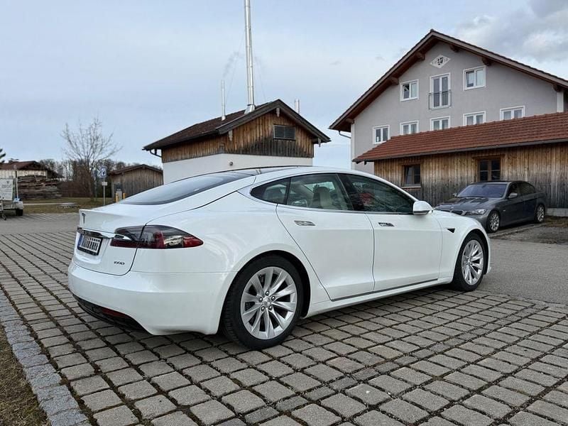 Gebraucht Tesla Model S 309 kW (421 PS) 2018 Weiß Kleinwagen