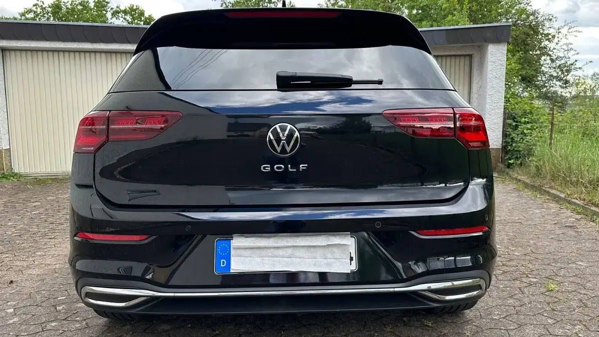 Gebraucht VW Golf VIII Style 150 PS (110 kW) 2022 Schwarz Limousine
