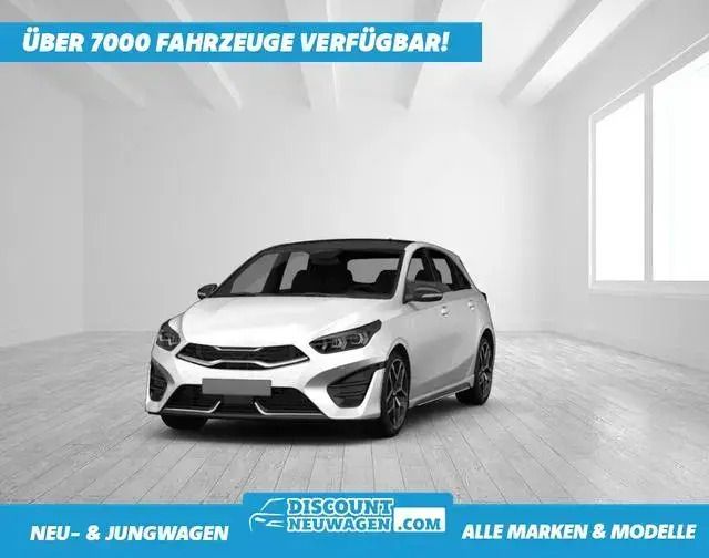 Weiß Neu 2024 Kia Ceed Limousine | 25.890 € (Fairer Preis) - Bild 1/4