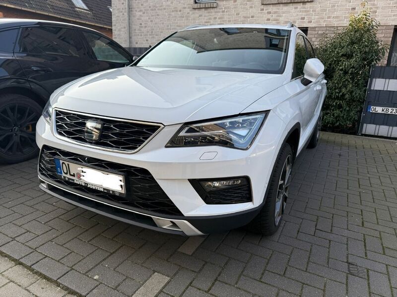Weiß Gebraucht 2018 Seat Ateca XCELLENCE SUV | 16.950 € (Guter Preis) - Bild 1/4
