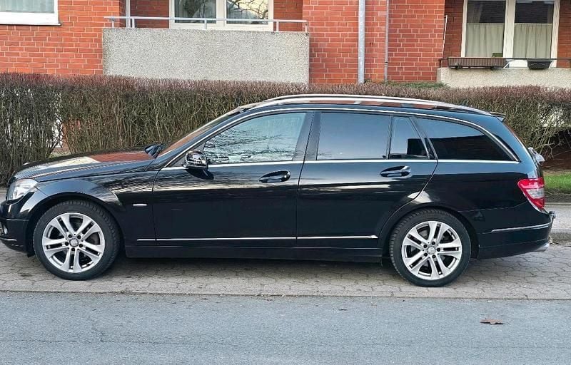 Gebraucht Mercedes C220 170 PS (125 kW) 2008 Schwarz Kombi
