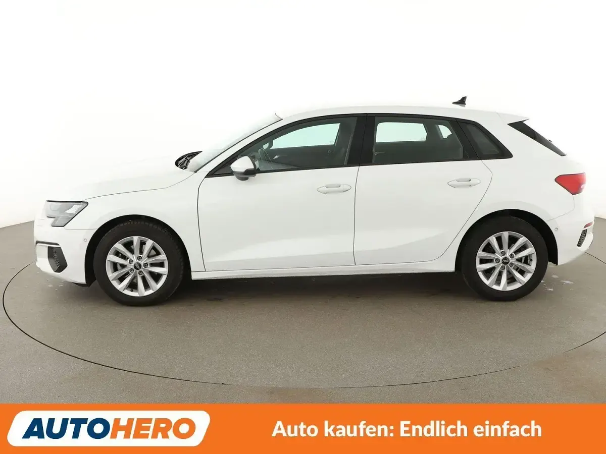 Gebraucht Audi A3 Comfort 150 PS (110 kW) 2022 Weiß Limousine