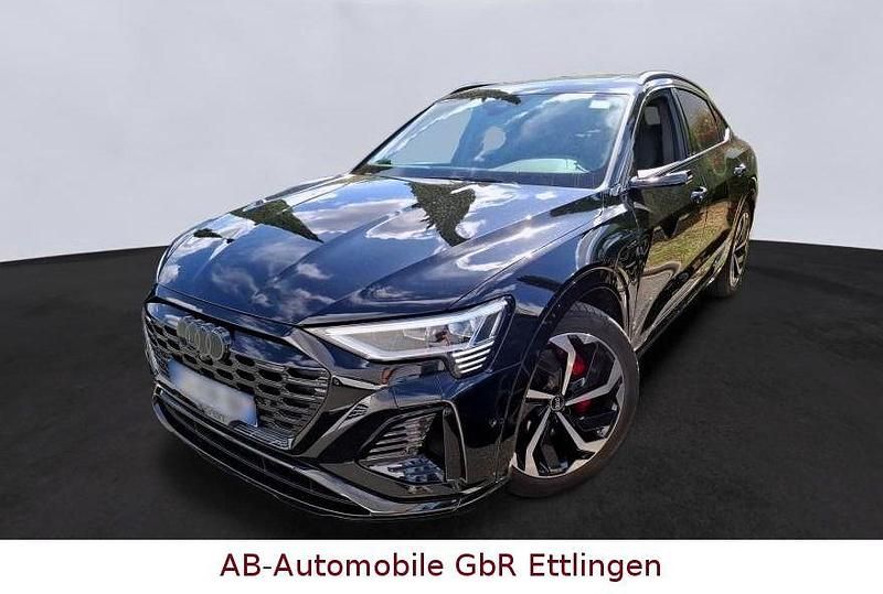 Mythosschwarz (metallic) Gebraucht 2024 Audi Q8 Sportback e-tron S-Line SUV | 61.900 € (Guter Preis) - Bild 1/3
