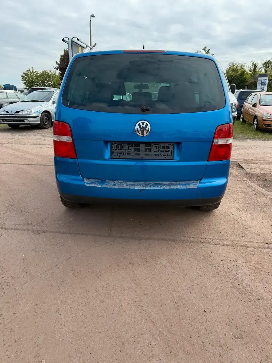 Gebraucht VW Touran 140 PS (102 kW) 2006 Blau Van / Kleinbus