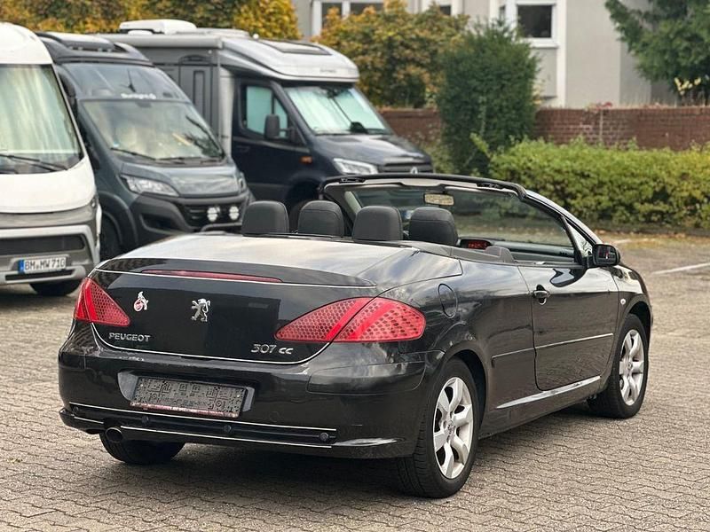 Gebraucht Peugeot 307 CC Filou 109 PS (80 kW) 2006 Schwarz Cabrio